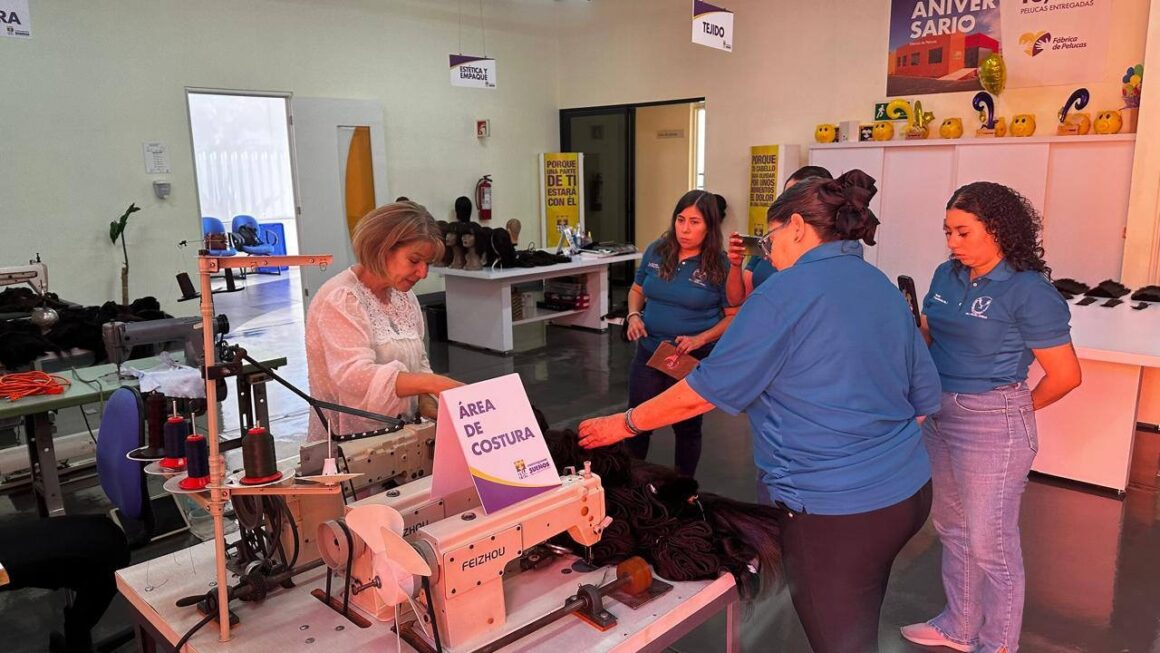 2 Prepa 3 de la UAT dona 521 trenzas para la fabricación de pelucas oncológicas