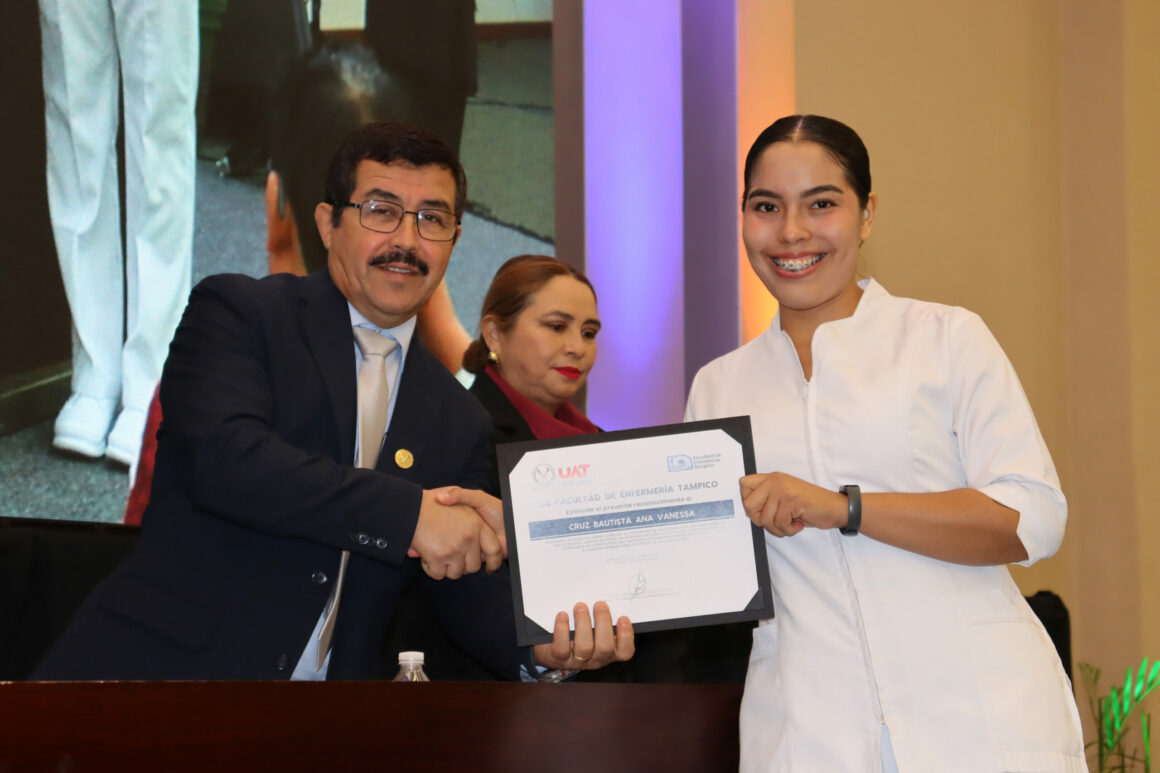 4 (4) Aborda la UAT transformación y humanismo de la enfermería en el desarrollo sustentable