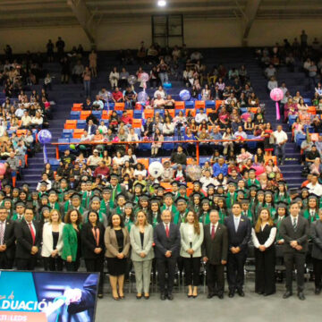 YDRAY-1-copia (3) (1) Entrega la FCAV UAT nueva generación de profesionistas