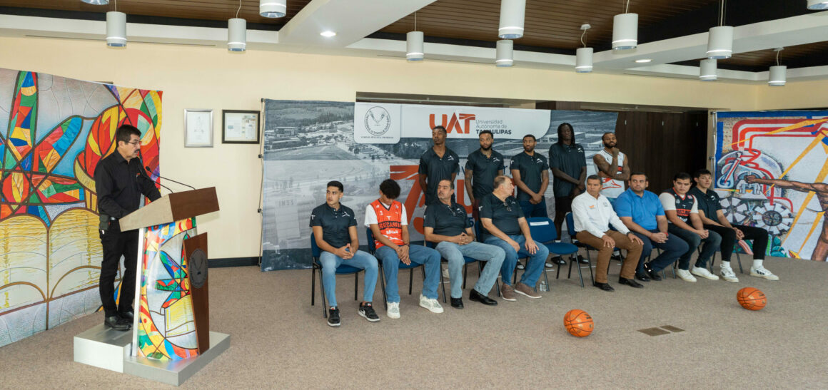 2 (8) Presenta rector al nuevo Correbasket UAT