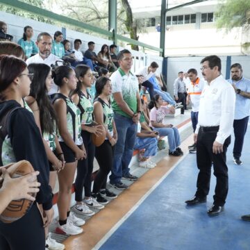 1 (12) Rector y estudiantes de la UAT comparten jornada universitaria