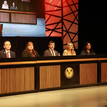 7 (4) Conmemora la UAT 75 años de historia, transformación y compromiso social