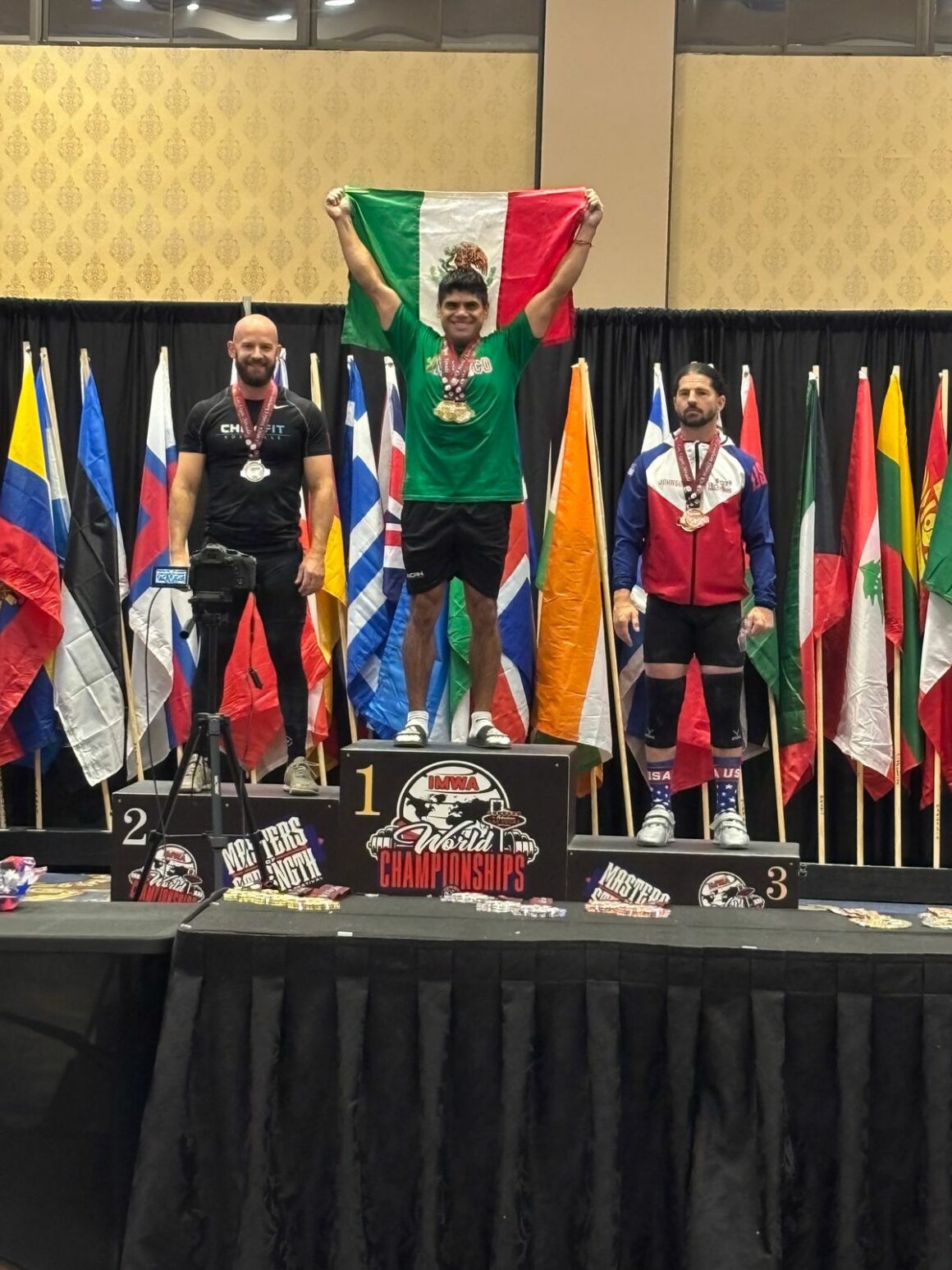 foto 1 (1) César Vallejo se corona Campeón Mundial de Halterofilia en Las Vegas