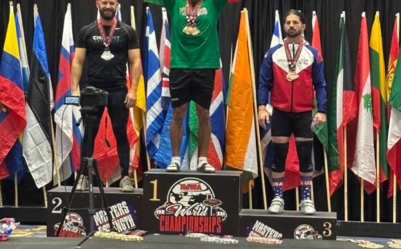 César Vallejo se corona Campeón Mundial de Halterofilia en Las Vegas