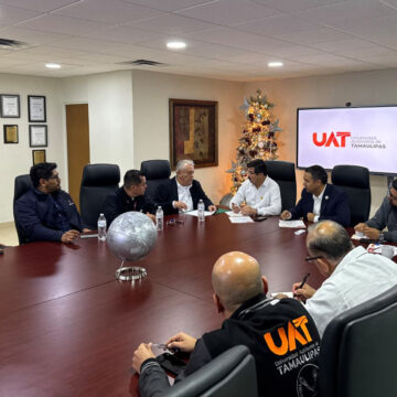3 (23) Logra la UAT 500 plazas para sus egresados en Aduanas de México