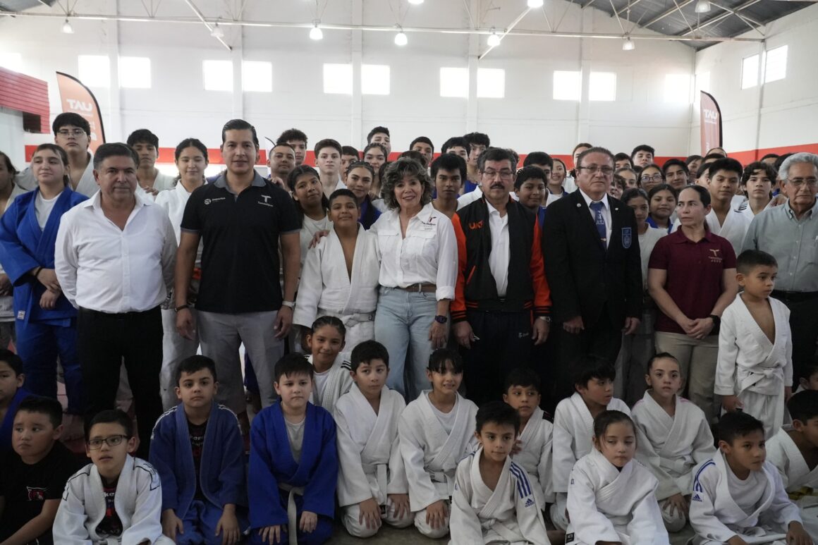 Recibe rector de la UAT reconocimiento de la Federación  Mexicana de Judo